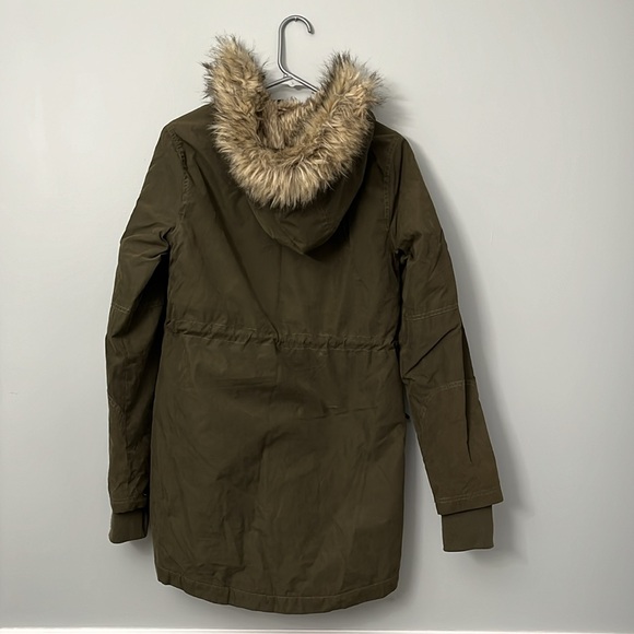 Aeropostale winter coat with fur lined hood - Picture 2 of 4